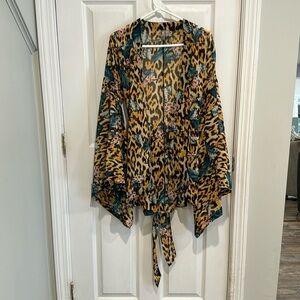 ASOS leopard print kimono. Worn once. Size 4.